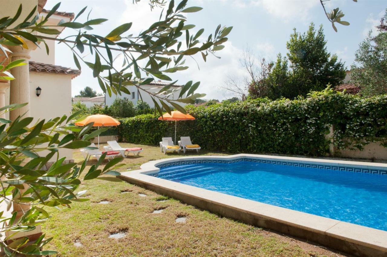 Lluna L'Escala Exterior foto